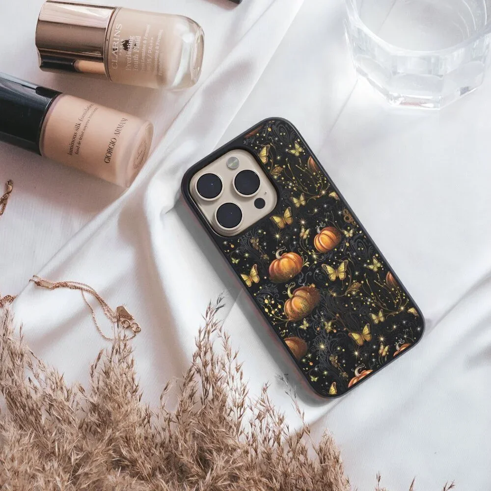 Halloween Phone Cover – iPhone 16, 15 Pro, Galaxy S25, S24, S24 Ultra, Pixel 9